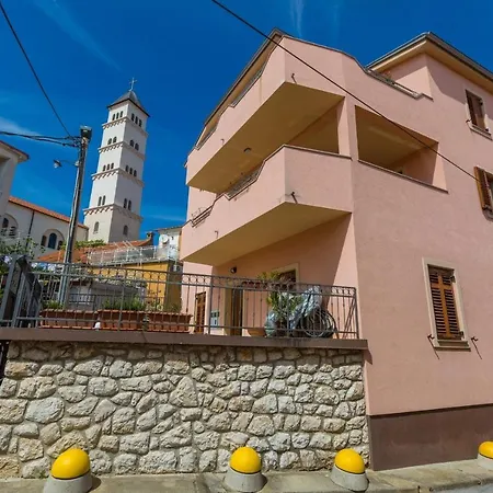 Egita Apartment