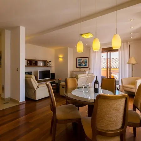 Apartment Egita *